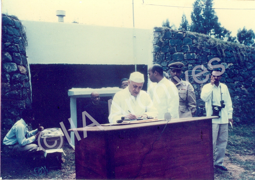 Former Prime Minister Jawaharlal Nehru's visit to Kodaikanal Solar Observatory-1961