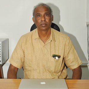eswar_office_phot2