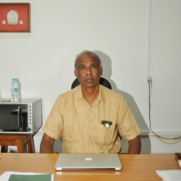 eswar_office_phot2